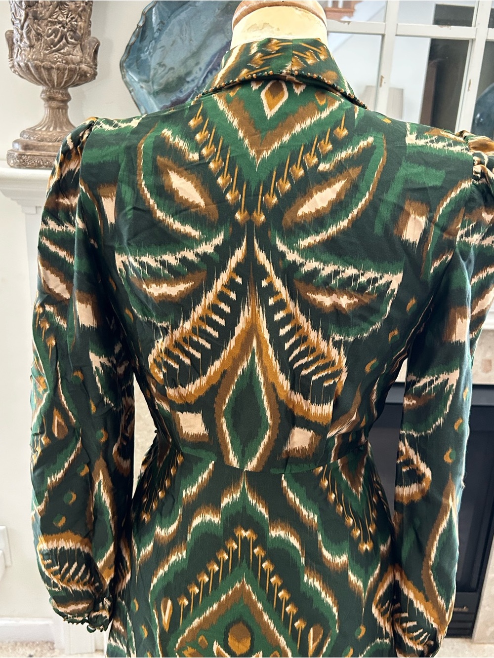 FARM Rio Pineapple Ikat Asymmetric Emerald & Gold Printed Long-Sleeve Wrap Dress - Picture 8 of 16